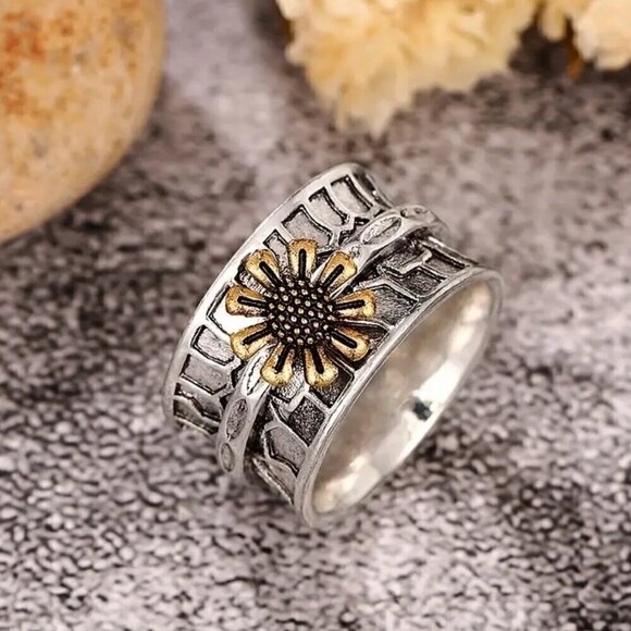 Sunflower / Daisy / Flower Boho Two Tone Ring #1355 - Picture 12 of 12